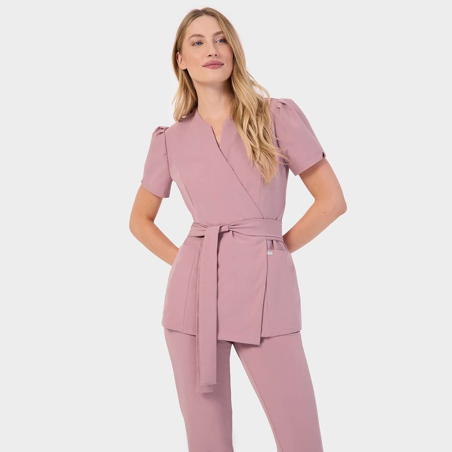 Zdravotnícka tunika na viazanie AMELIA - BLOSSOM PINK