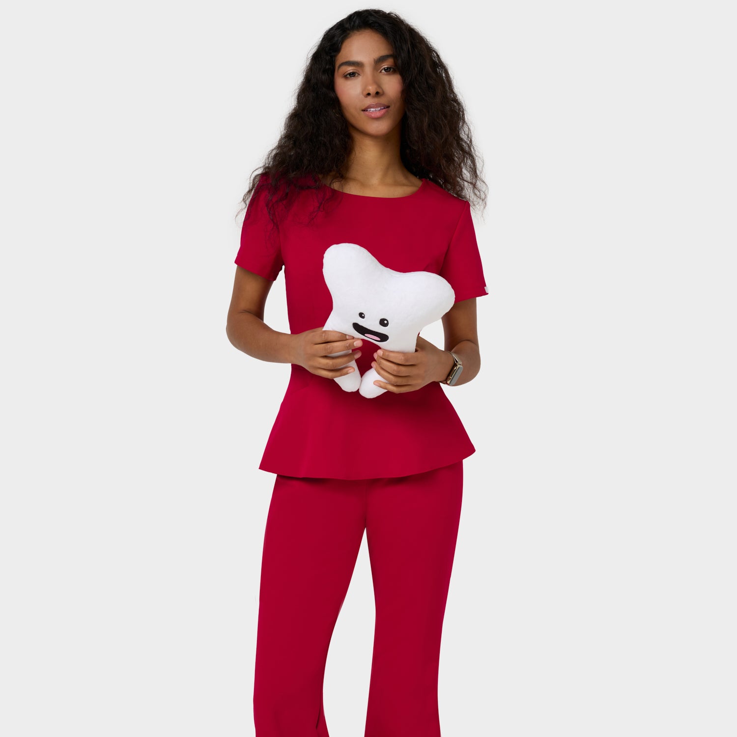 Bluza medyczna damska z baskinką w kolorze Red Cherry KIM - oddychająca tkanina - Vena Uniformy