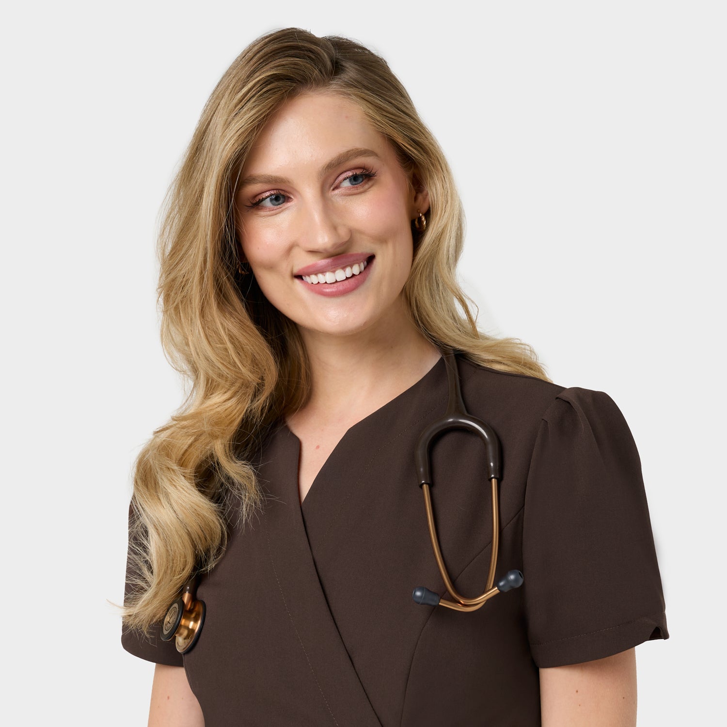 Zdravotnická halenka s vázáním AMELIA - DARK CHOCOLATE